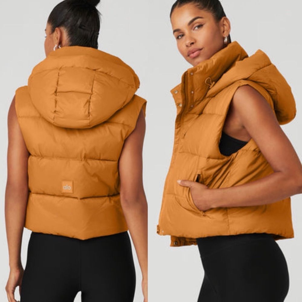 Alo Yoga Gold Rush Puffer Vest Toffee Tan Gold size XS